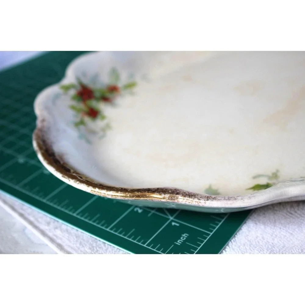 Homer Laughlin Hudson Holly Scalloped Oval Serving‎ Platter 15.5 Inch